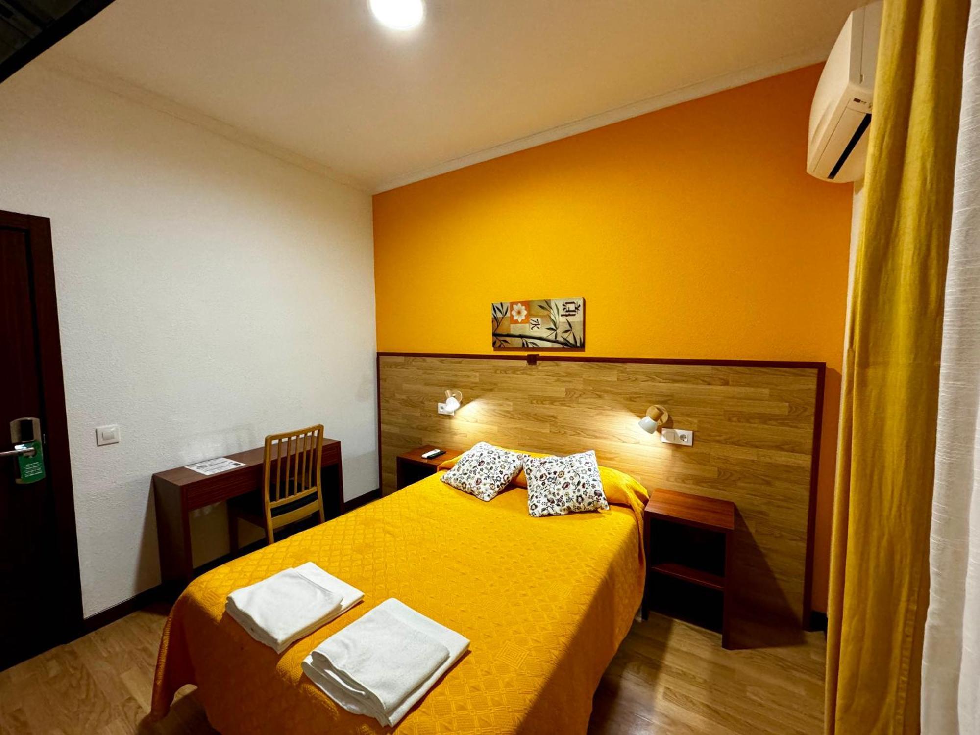 Hostal Edreira Madrid Buitenkant foto