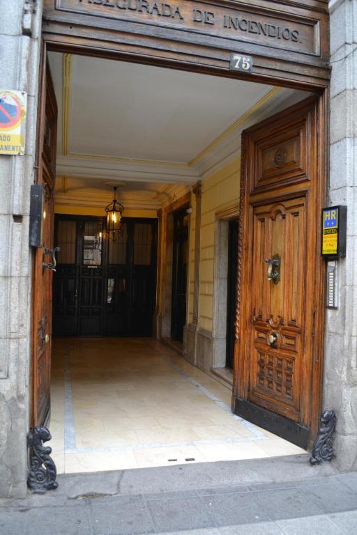 Hostal Edreira Madrid Buitenkant foto